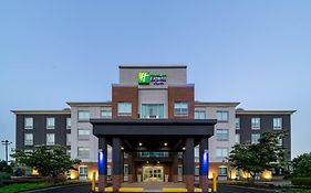 Holiday Inn Express Woodbridge Va